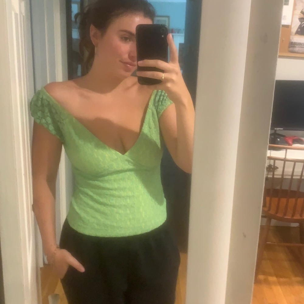 Off the shoulder UO shirt